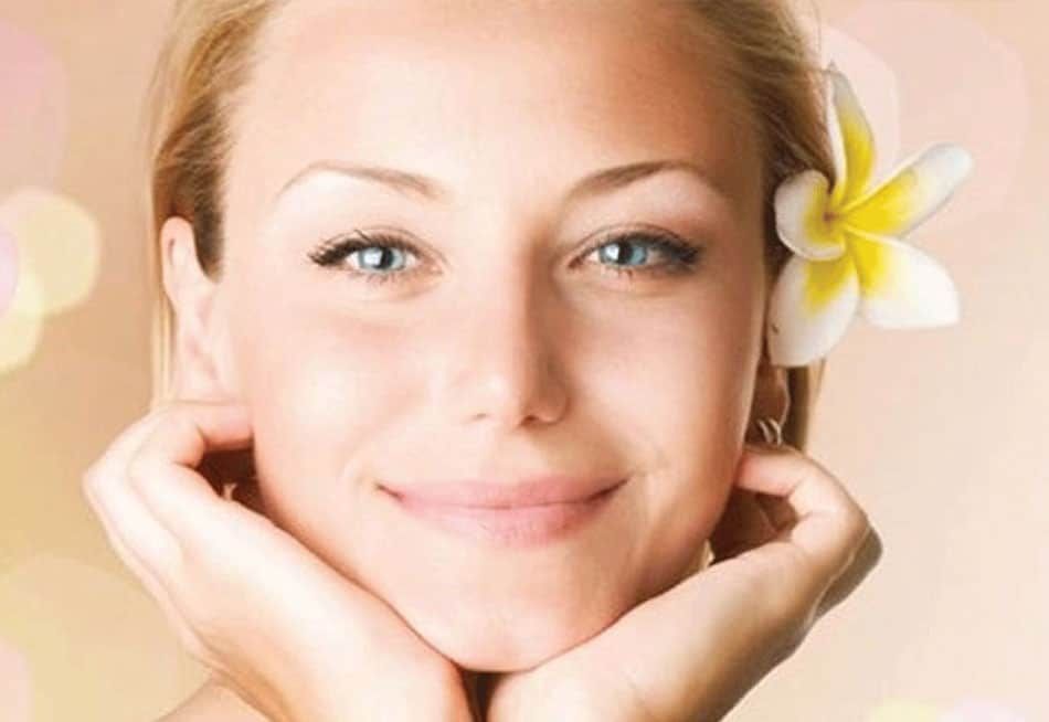 Restore smoother, clearer, more hydrated skin—naturally.